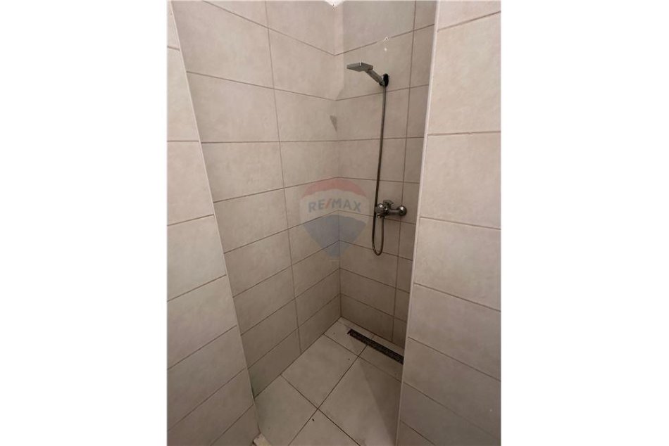 Tirane, jepet me qera apartament Kati 3, 71 m² 300 € 
