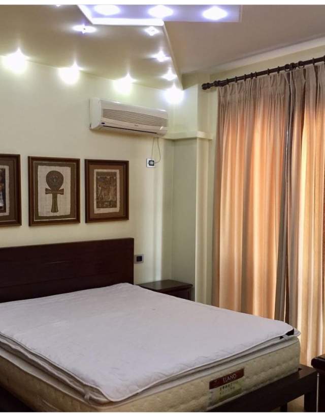 Tirane, jepet me qera apartament 3+1+BLK Kati 7, 105 m² 700 Euro (Bllok)