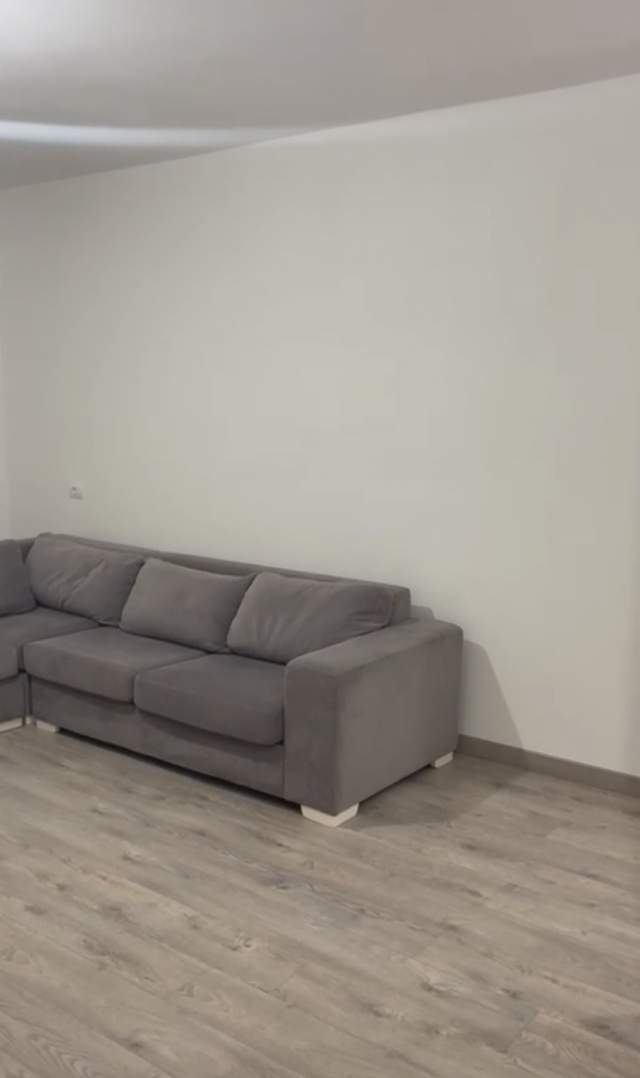 Tirane, jepet me qera apartament 1+1 Kati 5, 67 m² 30.000 Leke