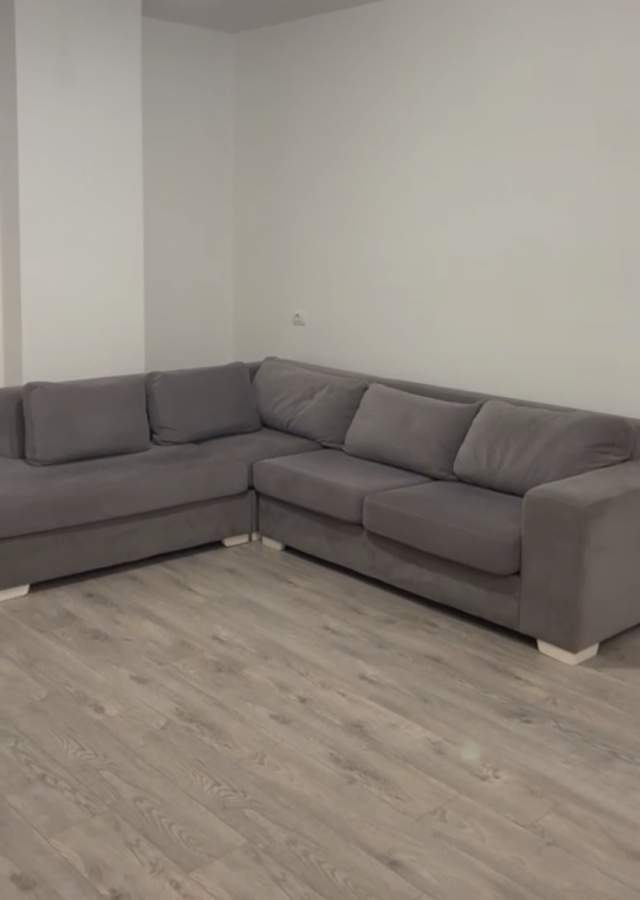 Tirane, jepet me qera apartament 1+1 Kati 5, 67 m² 30.000 Leke
