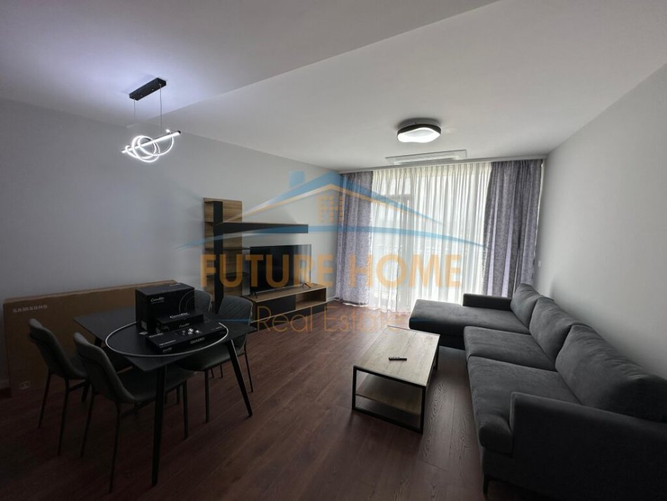 Tirane, jepet me qera apartament 1+1+Ballkon Kati 5, 72 m² 1,000 € (Kristo Luarasi)