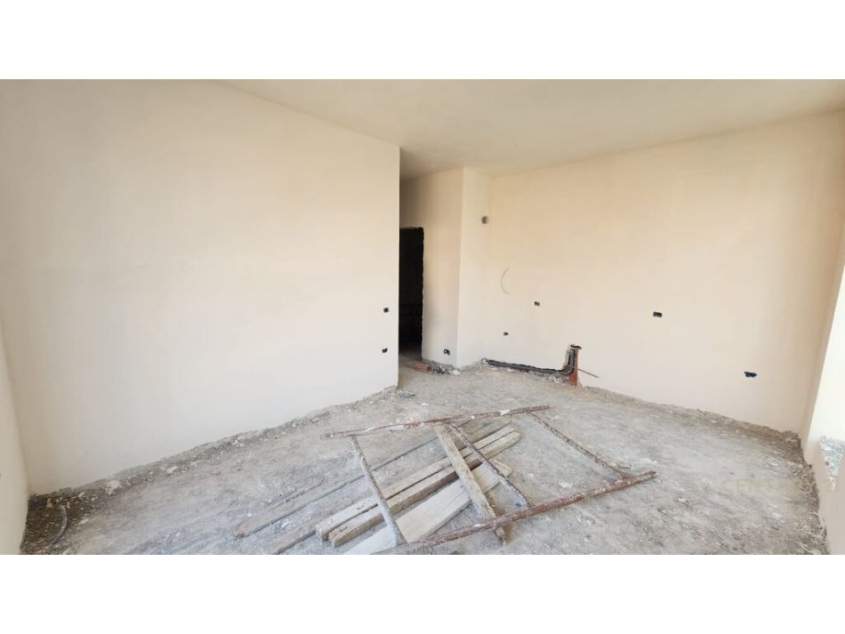 Tirane, shitet apartament 1+1 Kati 7, 57 m² 102.000 € (Tek Parki)