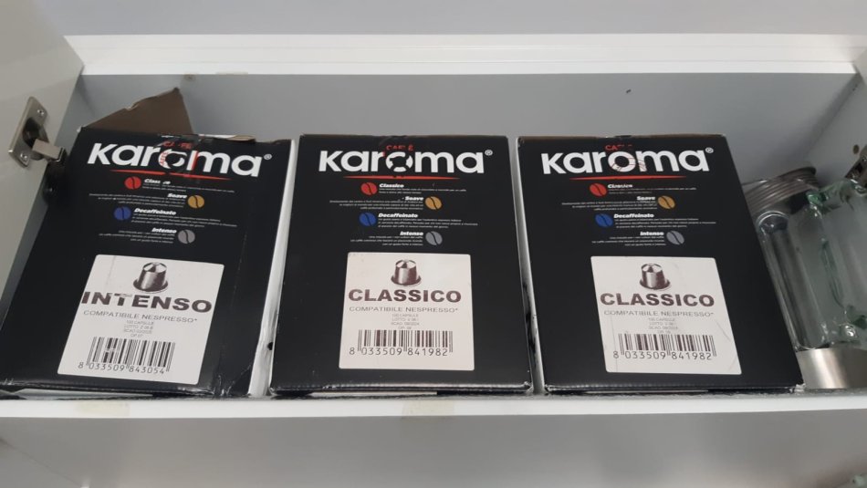 shiten kapsula kafeje per makinete NESPRESSO dhe DOLCE GUSTO