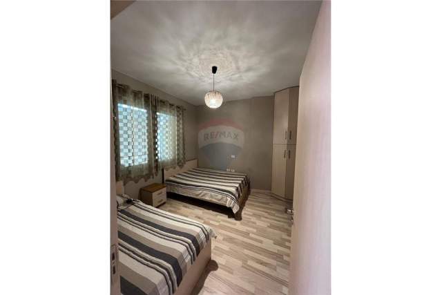 Tirane, jepet me qera apartament 2+1+BLK Kati 3, 81 m² 500 Euro (Siri Kodra)