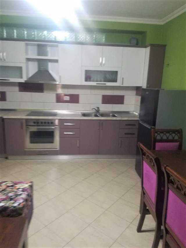 Jepet me qera Apartament 2+1 ne Astir 350 Euro