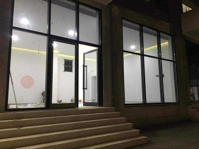 Tirane, shitet dyqan Kati 1, 70 m² 75.000 Euro (Rruga Bedri Karapici, Tirana)
