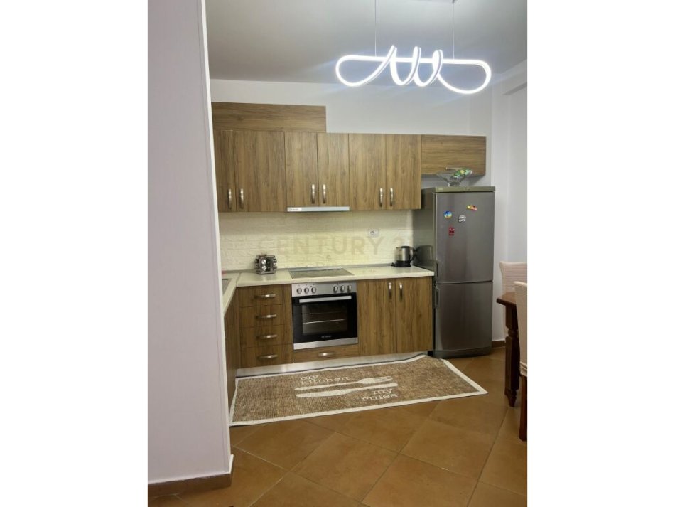 Tirane, shitet apartament 2+1+Ballkon Kati 2, 87 m² 87.000 € 