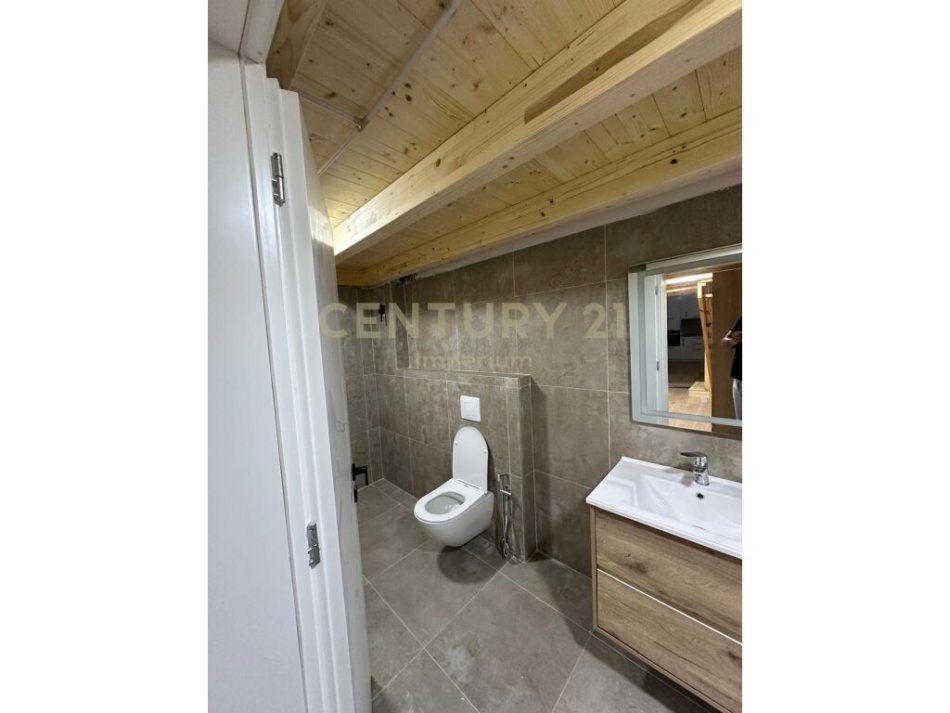 Tirane, jepet me qera garsonier 1+1 Kati 0, 75 m² 600 € (Prane Rruges se Durresit)