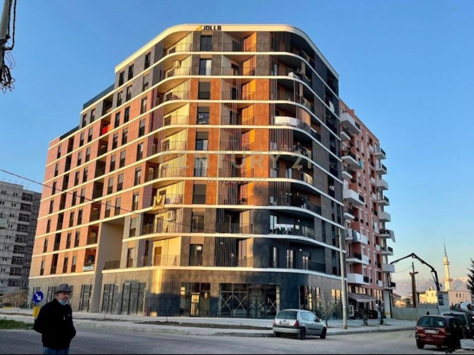 Tirane, shitet apartament 1+1 Kati 8, 130 m² 92.800 € ( Vendndodhja: Astir, Kompleksi Jolla, Tiranë, Shqipëri)