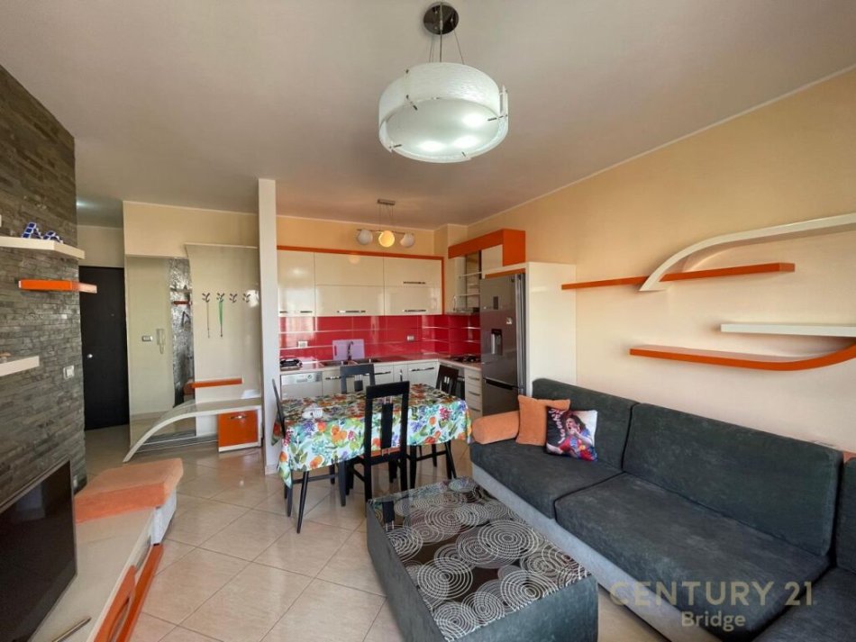 Tirane, jepet me qera 2+1 Kati 5, 93 m² 450 € (Astir, Tirane.)