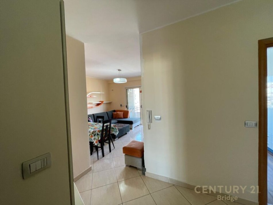 Tirane, jepet me qera 2+1 Kati 5, 93 m² 450 € (Astir, Tirane.)