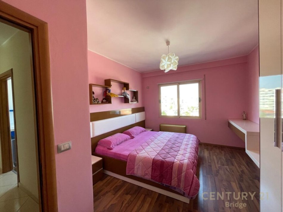 Tirane, jepet me qera 2+1 Kati 5, 93 m² 450 € (Astir, Tirane.)