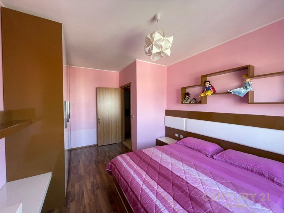 Tirane, jepet me qera 2+1 Kati 5, 93 m² 450 € (Astir, Tirane.)