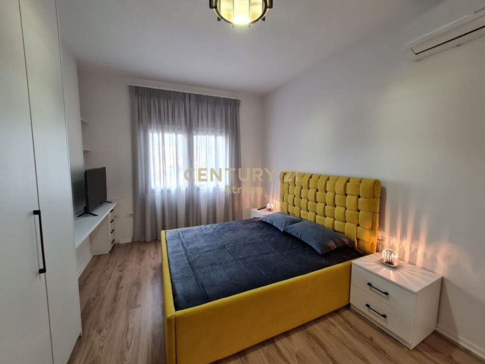 Tirane, jepet me qera 2+1 , 103 m² 750 € (Pranë Maternitetit të Ri, Tiranë! )