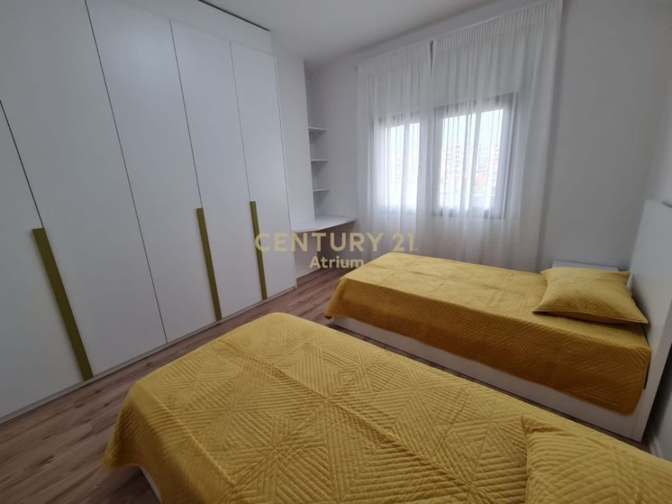 Tirane, jepet me qera 2+1 , 103 m² 750 € (Pranë Maternitetit të Ri, Tiranë! )