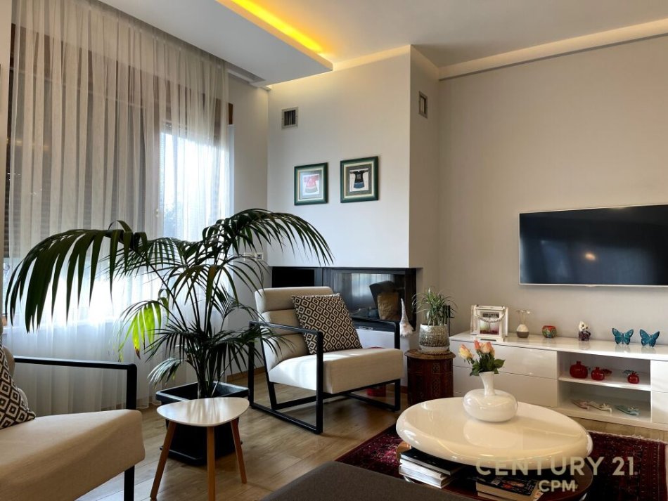Tirane, shitet Vile 4+1 Kati 3, 459 m² 670.000 € ( Rruga e Vilave, Lundër, Tiranë)