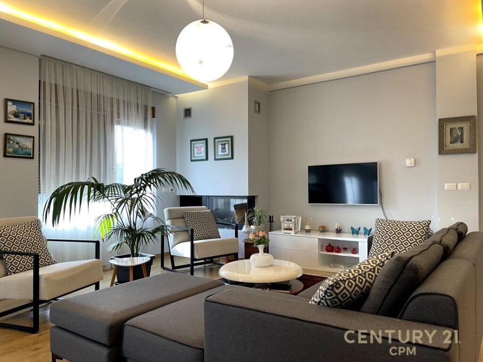 Tirane, shitet Vile 4+1 Kati 3, 459 m² 670.000 € ( Rruga e Vilave, Lundër, Tiranë)