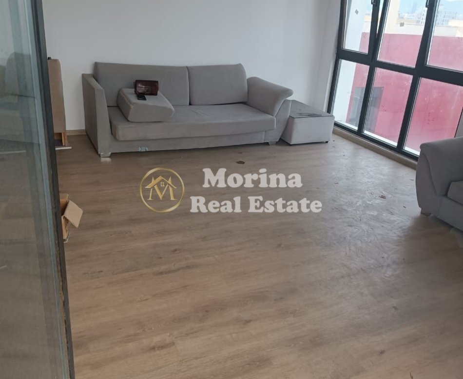 Tirane, shitet apartament 2+1 Kati 8, 185 m² 230.000 € (Farmacia 10)