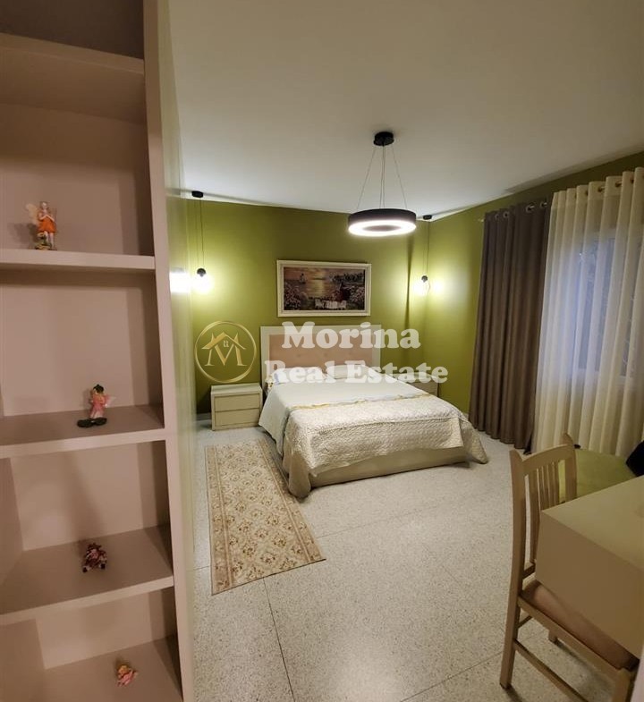 Tirane, jepet me qera apartament 2+1 Kati 1, 100 m² 800 € (Rruga Dibres)