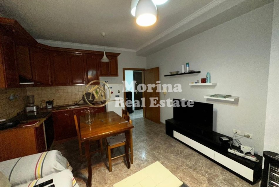 Tirane, jepet me qera apartament 1+1 Kati 6, 57 m² 450 € (Xhamllik)