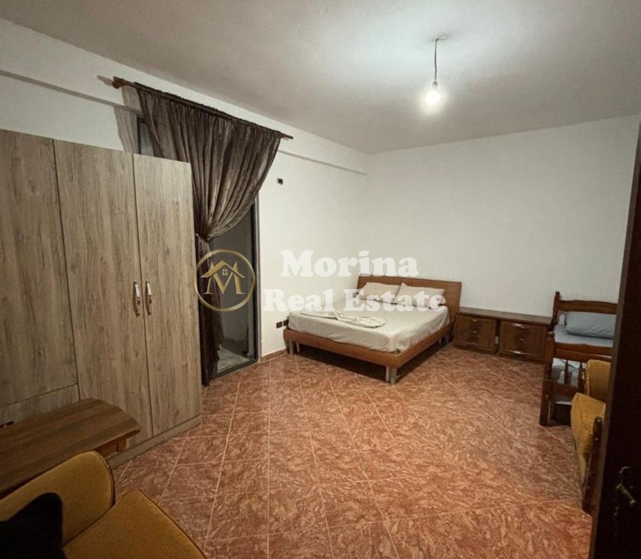 Tirane, jepet me qera apartament 2+1 Kati 1, 80 m² 400 € (Don Bosko)