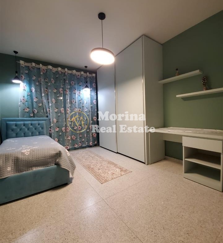 Tirane, jepet me qera apartament 2+1 Kati 1, 100 m² 800 € (Rruga Dibres)