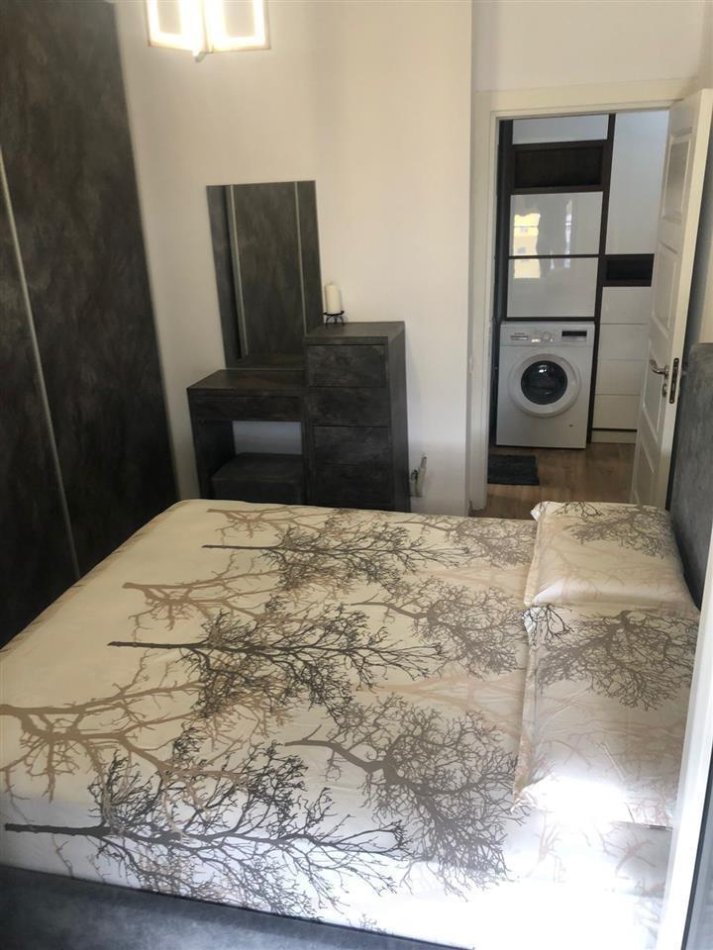 Tirane, jepet me qera apartament 1+1 Kati 7, 68 m² 500 € (Fusha Aviacionit)