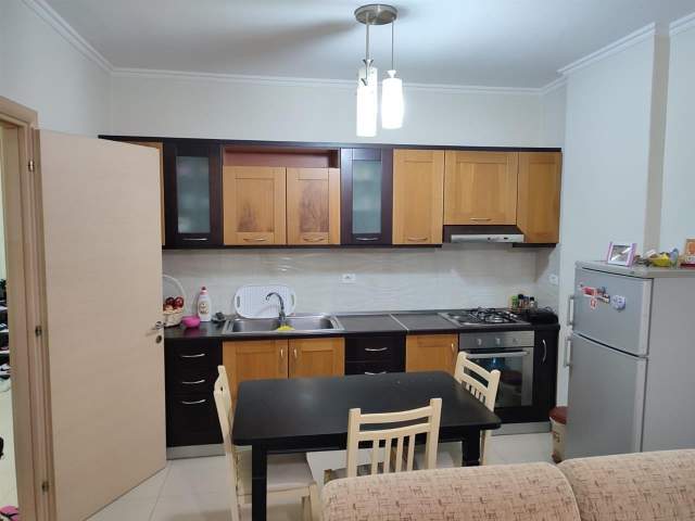 Apartament 1+1 me qira, Unaza e Re, prane kompleksit Arlis,  Tirane!!
