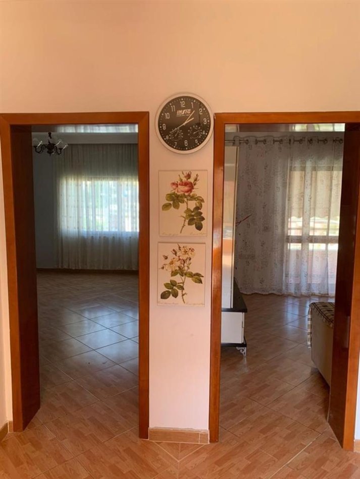 Tirane, jepet me qera apartament 2+1 Kati 2, 110 m² 350 € (Rruga Haki Stermilli)