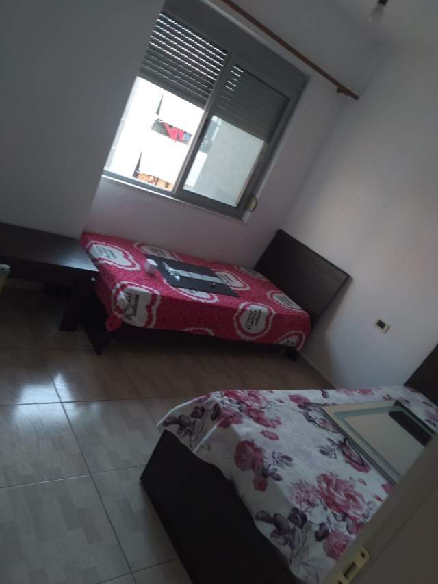 Tirane, jepet me qera apartament Kati 8, 116 m² 400 Euro ASTIR