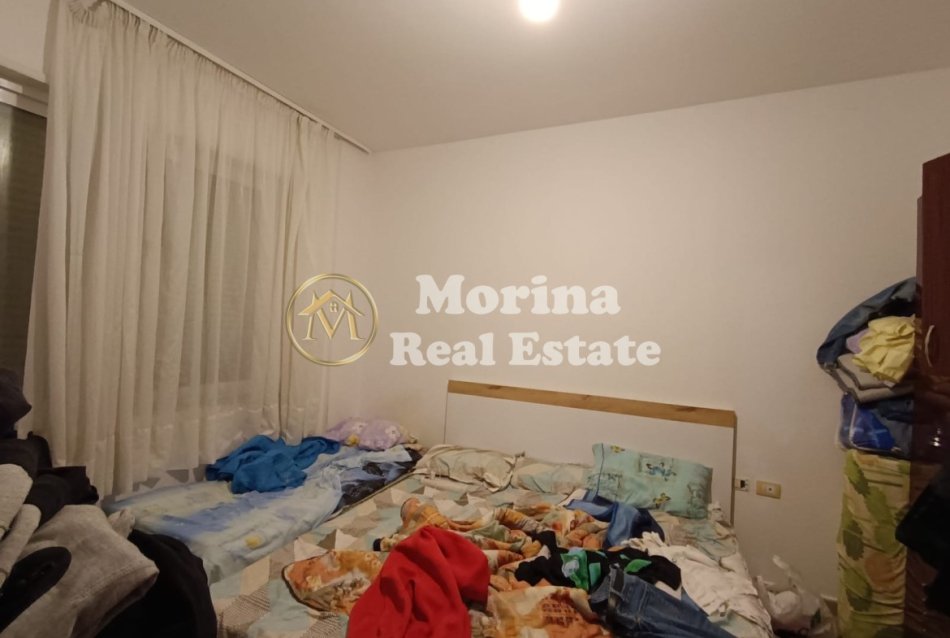 Tirane, shitet apartament 1+1+Ballkon Kati 4, 75 m² 67.500 € (Fresku)