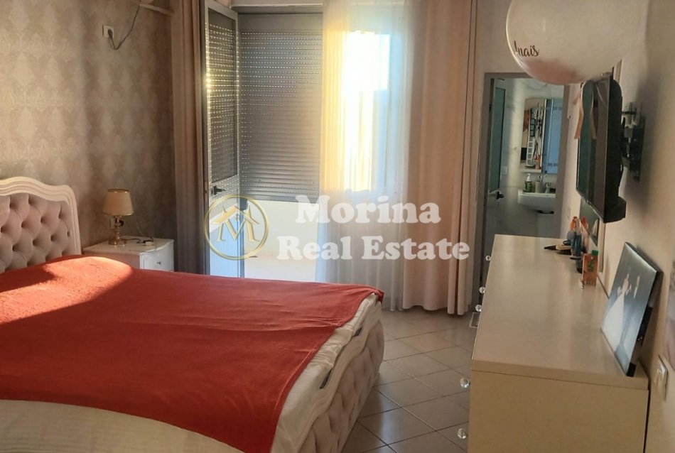 Tirane, shitet Vile Kati 2, 305 m² 310.000 € (Kamez /Rruga Albanet)