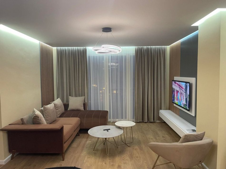 Tirane, jepet me qera apartament 2+1 Kati 9, 90 m² 600 € (KISHA ORTPODOKSE)