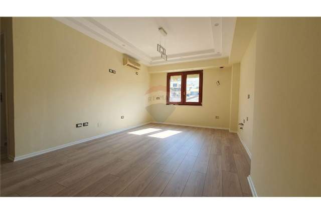 Tirane, shitet apartament 2+1+BLK Kati 4, 90 m² 180.000 Euro (Islam Alla)