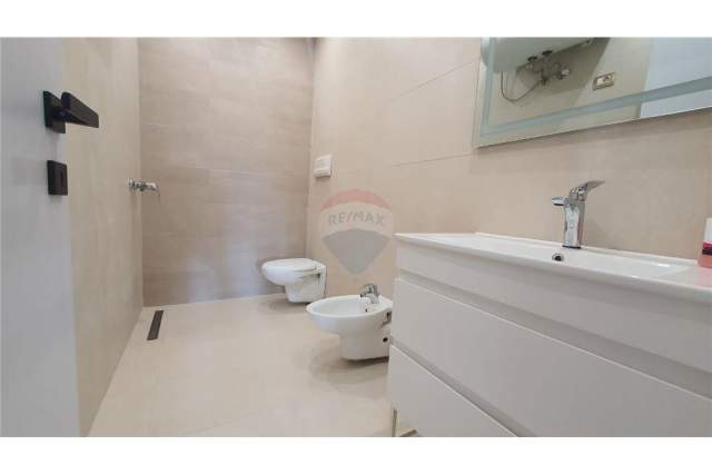 Tirane, shitet apartament 2+1+BLK Kati 4, 90 m² 180.000 Euro (Islam Alla)