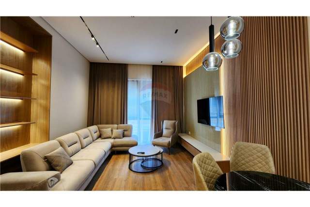Tirane, jepet me qera apartament 3+1+A+BLK Kati 1, 164 m² 1.500 Euro (Kodra Diellit)