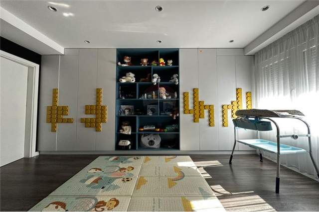 Tirane, jepet me qera apartament 3+1+BLK Kati 3, 150 m² 1.500 Euro