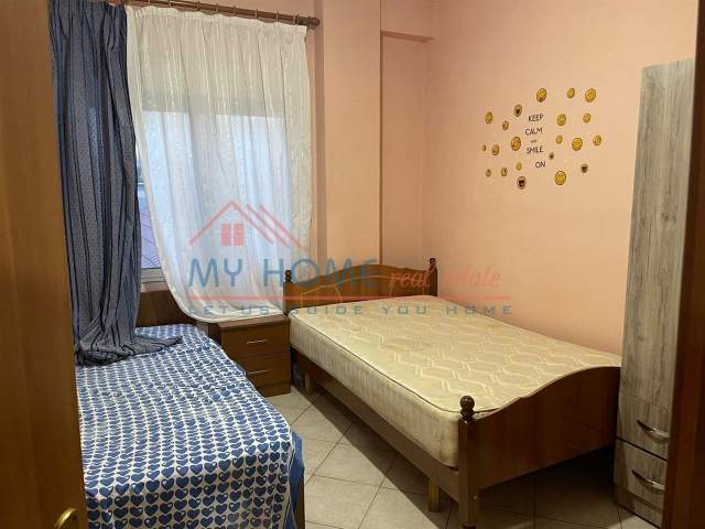 Tirane, jepet me qera apartament 2+1+A+BLK Kati 4, 112 m² 400 Euro (Rrobert Zhvarc)