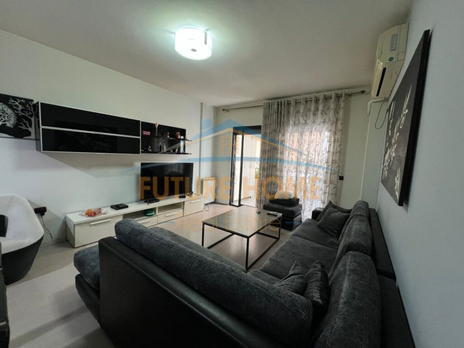 Tirane, shitet apartament 2+1 Kati 4, 97 m² 230.000 € (Komuna e Parisit, Tiranë)