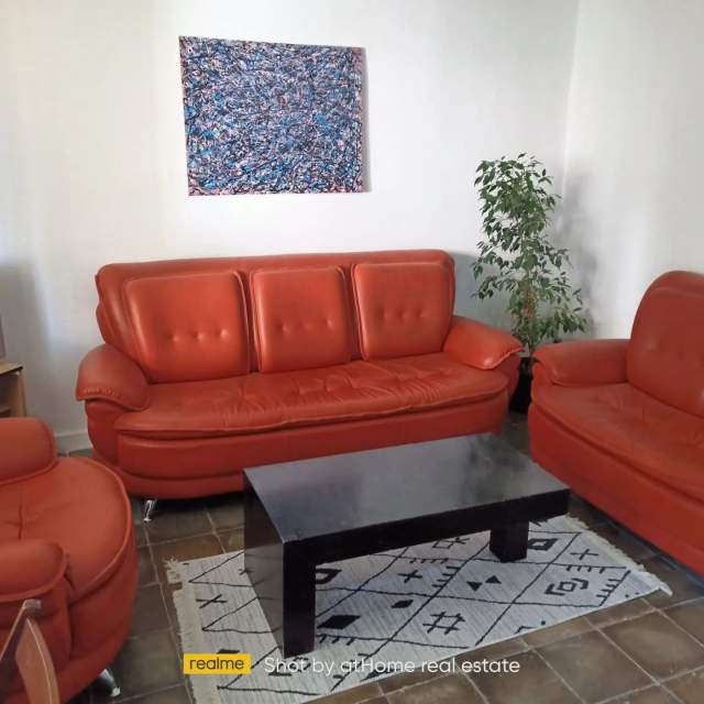 Tirane, shes apartament Kati 2, 53 m²  4.9million lek (Haki Stermilli) Kombinat