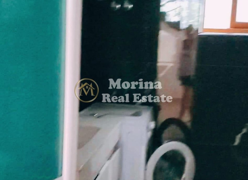 Tirane, jepet me qera shtepi 2+1 Kati 2, 126 m² 500 € (Astir /Sheshi Shqiponja)