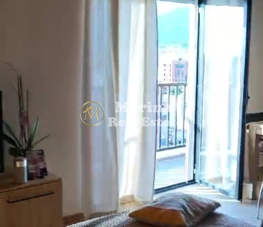 Tirane, shitet apartament 2+1 Kati 10, 91 m² 195650 € (Rruga Dibres)