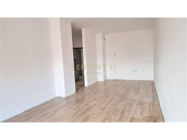 Tirane, shitet apartament 1+1 Kati 9, 76 m² 90.900 Euro