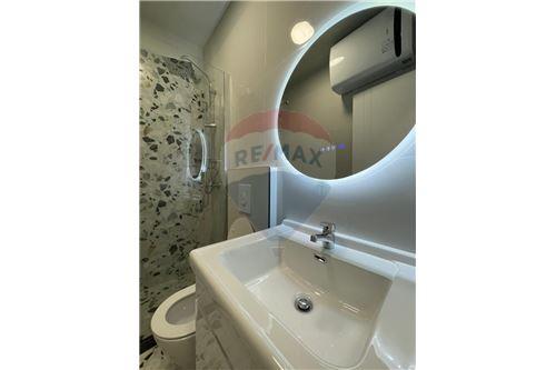 Tirane, shitet apartament 1+1+BLK Kati 4, 47 m² 74.000 Euro (Komuna Parisit)