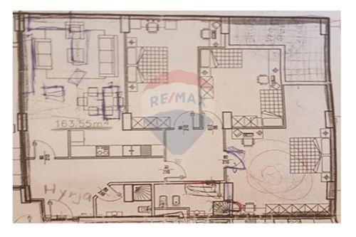 Tirane, shitet apartament 3+1 Kati 8, 165 m² 240.000 Euro (Rruga Petro Nini)