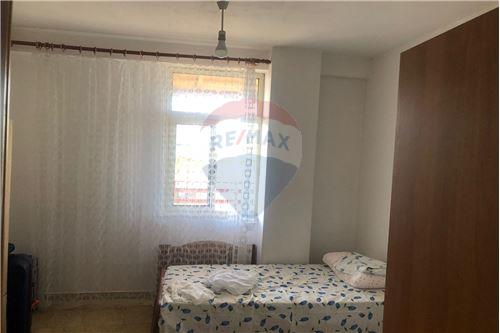 Tirane, shitet apartament 2+1 Kati 5, 100 m² 116.000 Euro (Brryli)