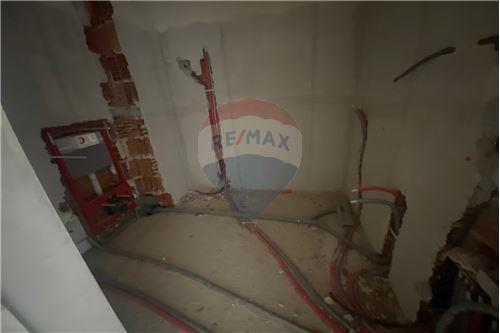 Tirane, shitet apartament 1+1+BLK Kati 3, 74 m² 88.500 Euro (Farmacia 10)