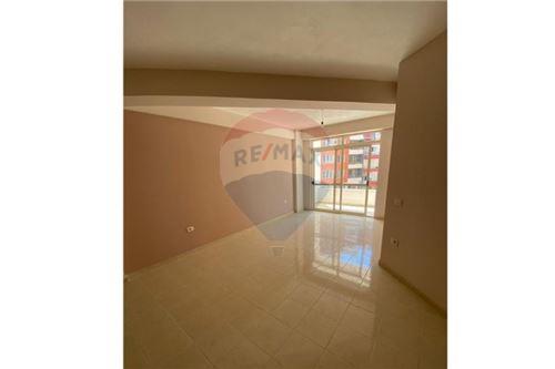 Tirane, shitet apartament 1+1+BLK Kati 3, 78 m² 71.000  (Loni Rigori)