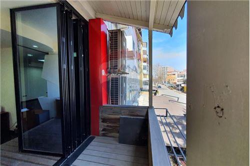 Tirane, shitet ambjent biznesi Kati 1, 117 m² 130.000 Euro (Don Bosko)