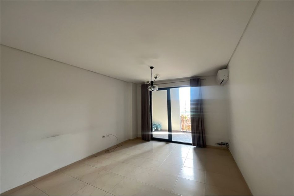 Tirane, jepet me qera apartament 2+1 Kati 7, 120 m² 450 € (Milo 2000 Rruga e Kavajes)